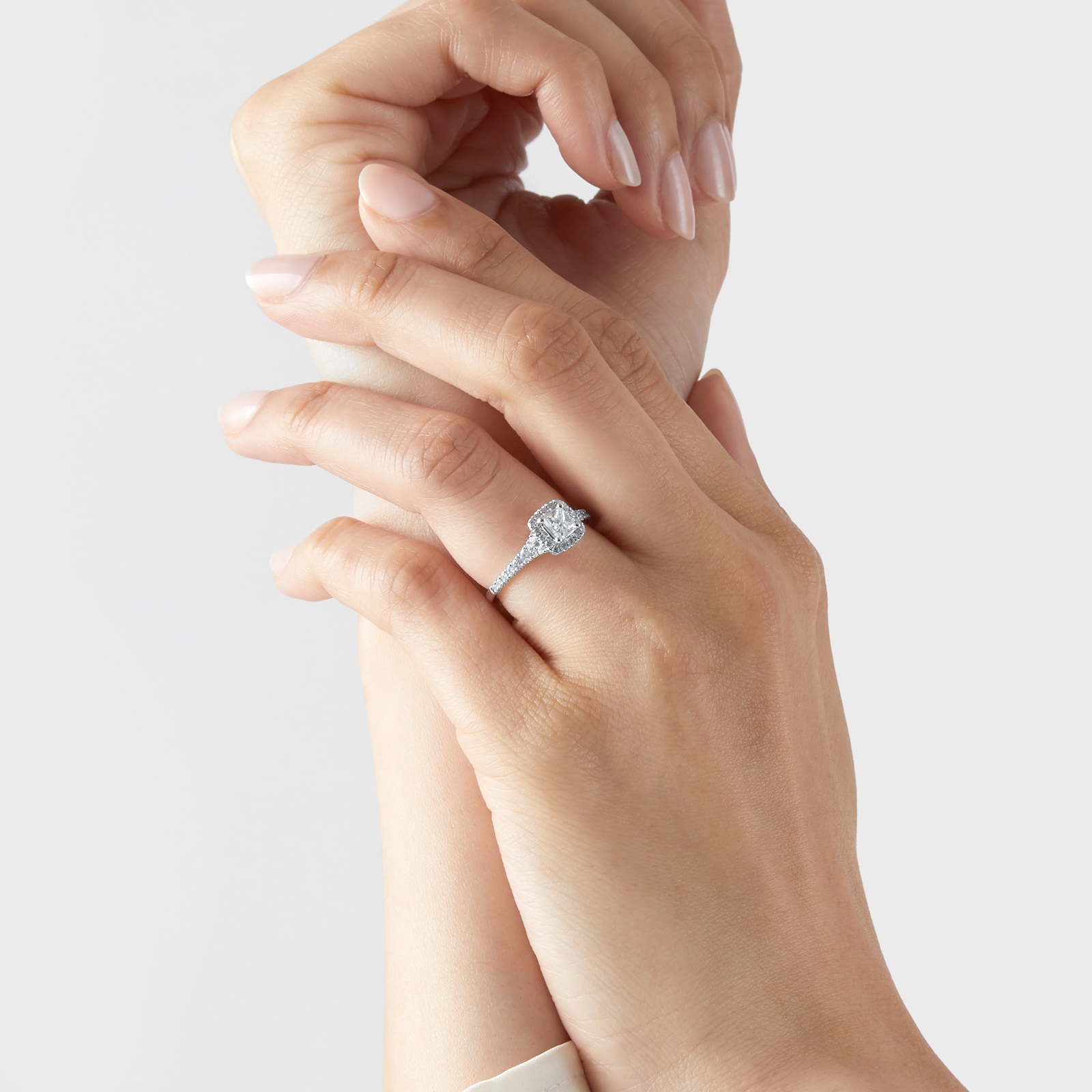 Goldsmiths 18ct White Gold 0.80cttw Diamond Halo Engagement Ring Goldsmiths 18ct White Gold 0.80cttw Diamond Halo Engagement Ring