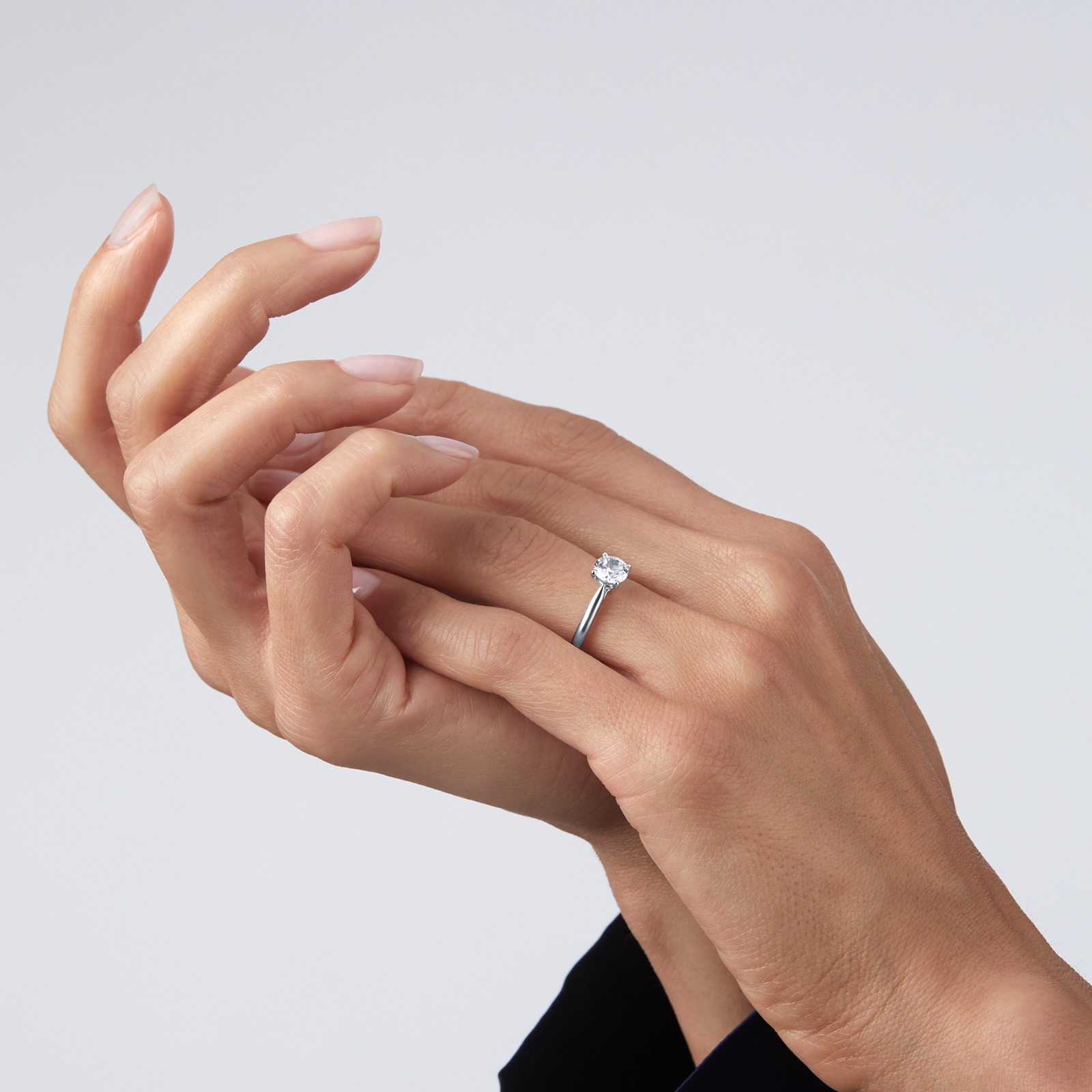 Mappin & Webb Platinum 1.00ct Diamond Round Solitaire Engagement Ring Mappin & Webb Platinum 1.00ct Diamond Round Solitaire Engagement Ring