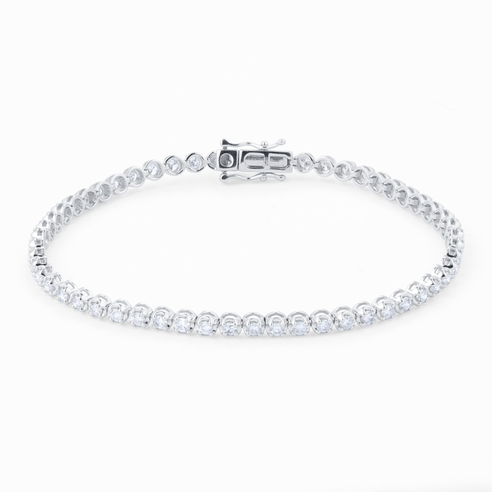 Goldsmiths 18ct White Gold 2.00cttw Diamond Line Bracelet Goldsmiths 18ct White Gold 2.00cttw Diamond Line Bracelet