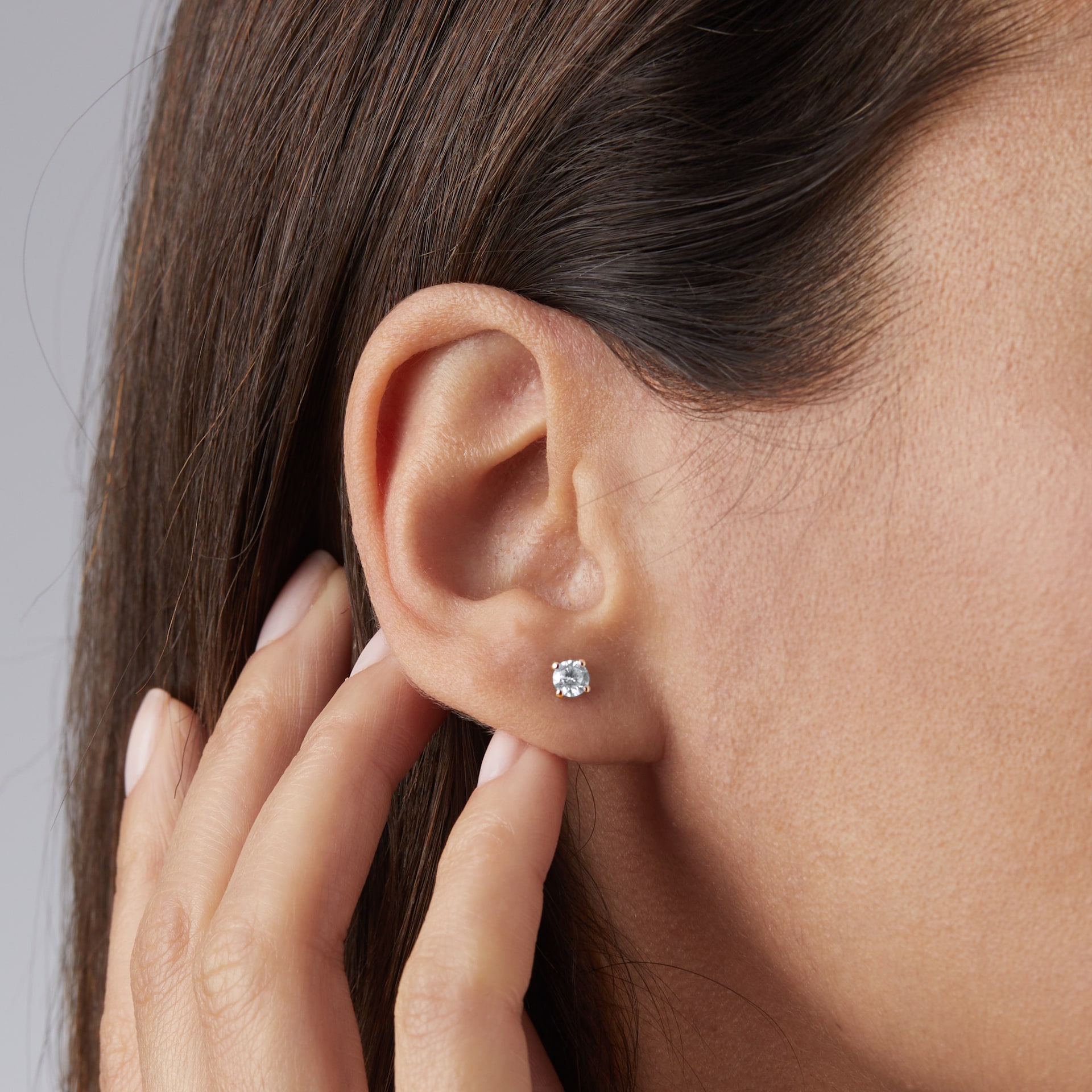 Goldsmiths 18ct Yellow Gold 0.60ct Diamond Solitaire Stud Earrings Goldsmiths 18ct Yellow Gold 0.60ct Diamond Solitaire Stud Earrings