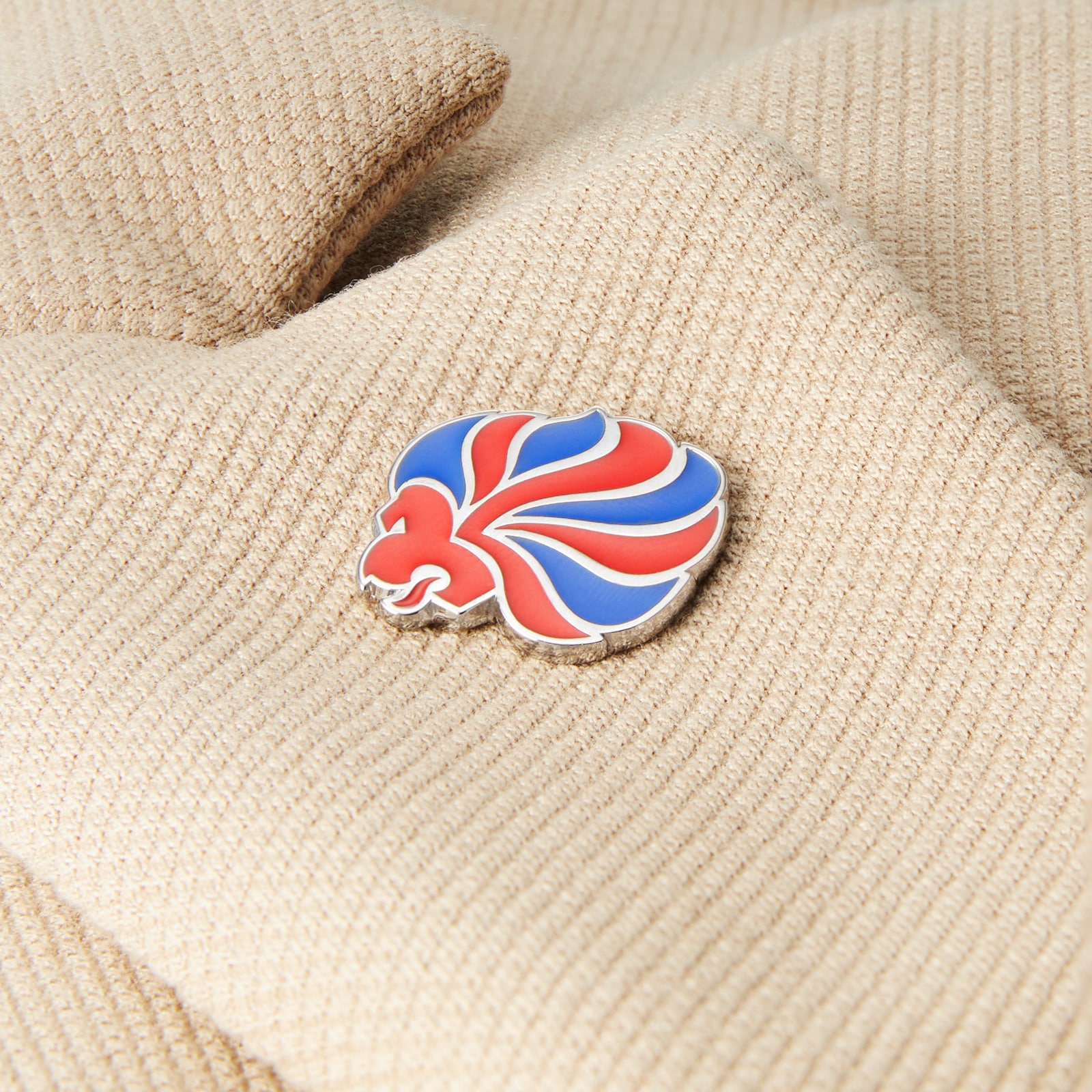 Mappin & Webb Limited Edition Team GB Sterling Silver Pin with Red and Blue Enamel Mappin & Webb Limited Edition Team GB Sterling Silver Pin with Red and Blue Enamel