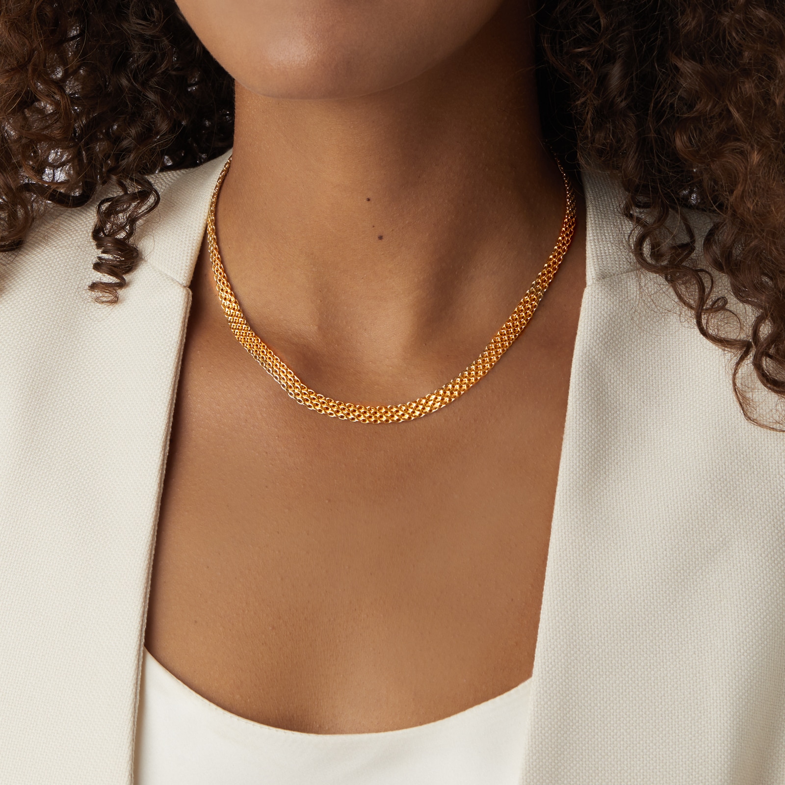 Goldsmiths 18ct Yellow Gold Graduated Bismark Necklace Goldsmiths 18ct Yellow Gold Graduated Bismark Necklace