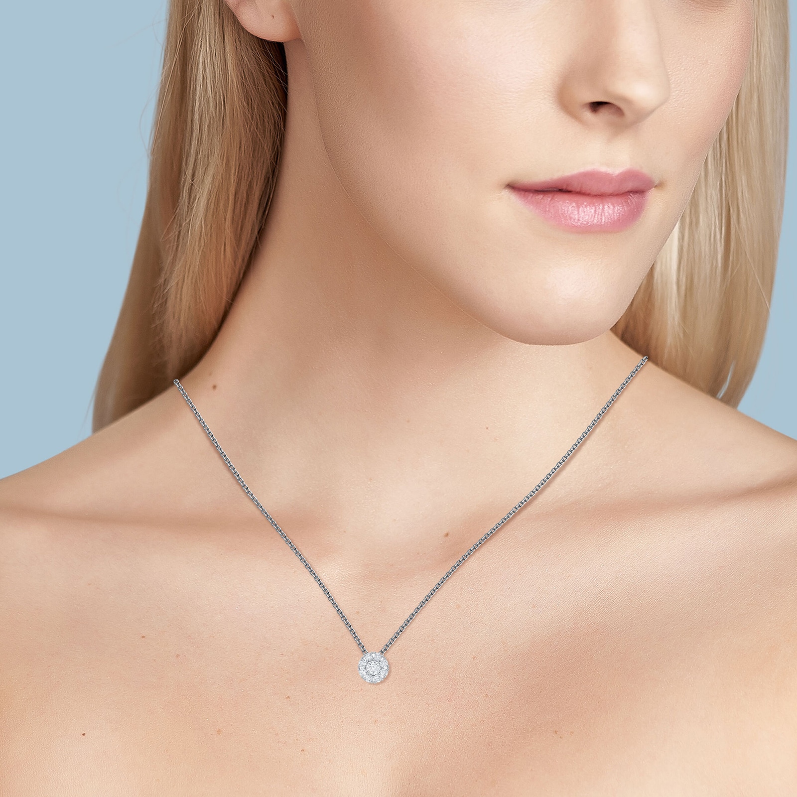 Bijoux Birks Snowflake 0.46cttw Diamond Cluster Necklace Bijoux Birks Snowflake 0.46cttw Diamond Cluster Necklace